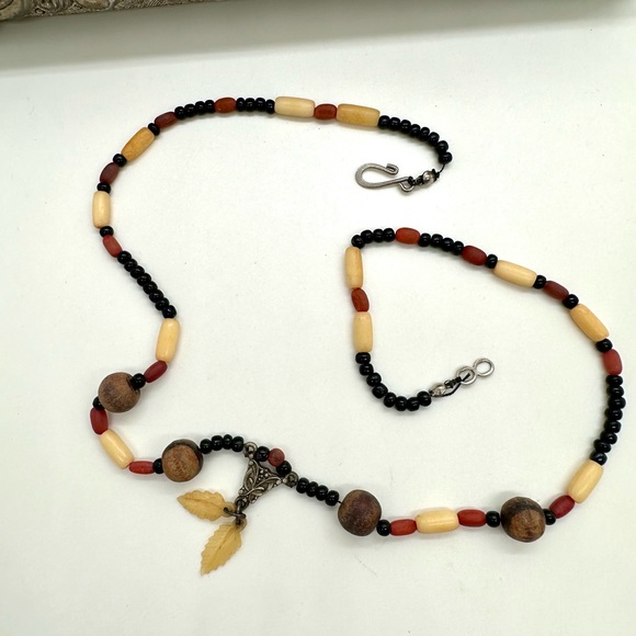 Vintage Tribal Bead Necklace - Picture 9 of 12